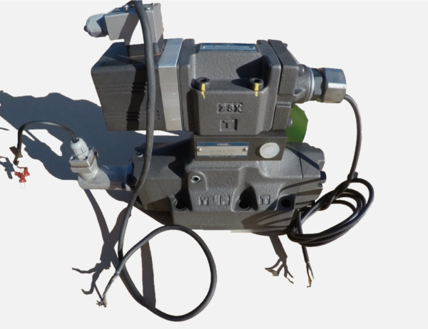 Yuken AMADA Vipros Servo Valve SE1012-40-1107 SE1014-E-1301 Yuken AMADA Vipros Servo Valve SE1012-40-1107 SE1014-E-1301